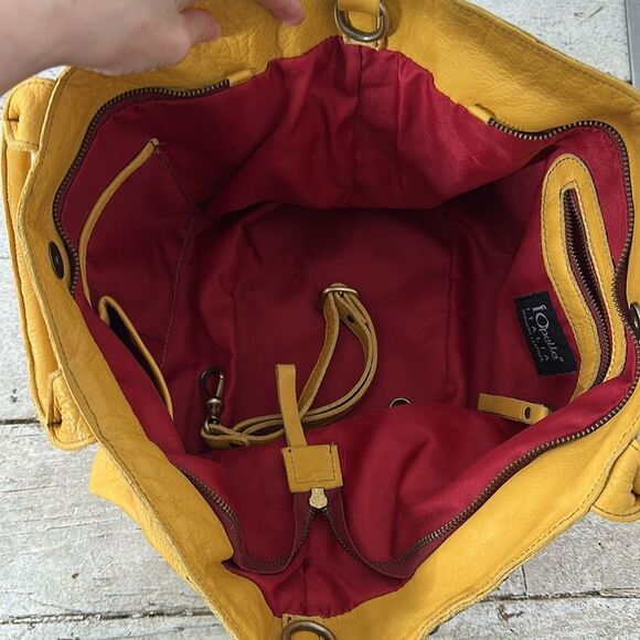 IOpelle Italy Leather Perfume Bottle Embossed Tote Bag - Picture 5 of 7